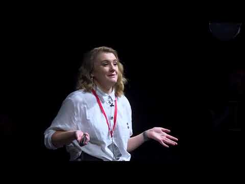 मानसिक आजाराने जगणे | Evie Pattison | TEDxBSU