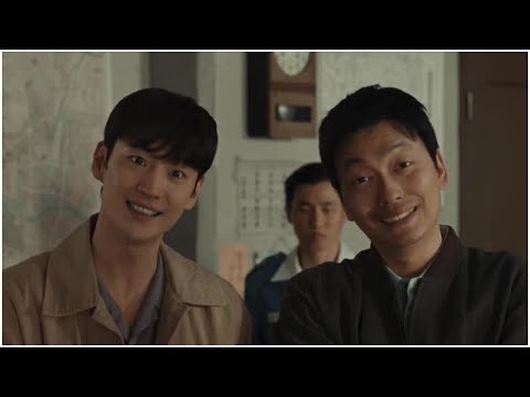 In the teaser for Chief Detective 1958, Lee Je Hoon transforms into a passionate and determined insp