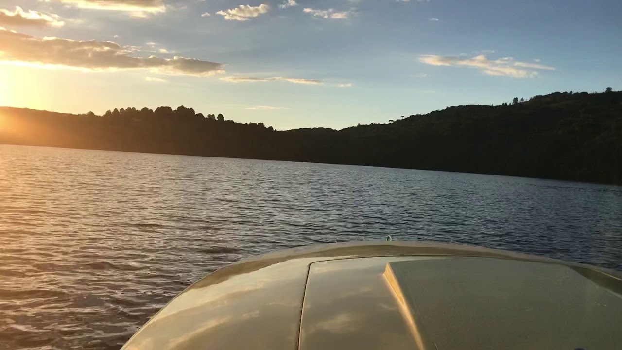Lancha Cracker box V8 DODGE YouTube