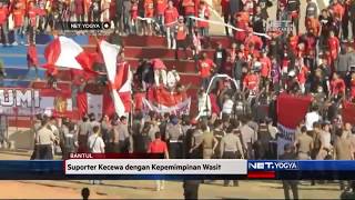 Net Yogya - Kericuhan Suporter Warnai Laga Persiba Melawan Ppsm