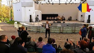 Constantin Enceanu în spectacolul „Hai la Târgul din Bănie”, Craiova 2025