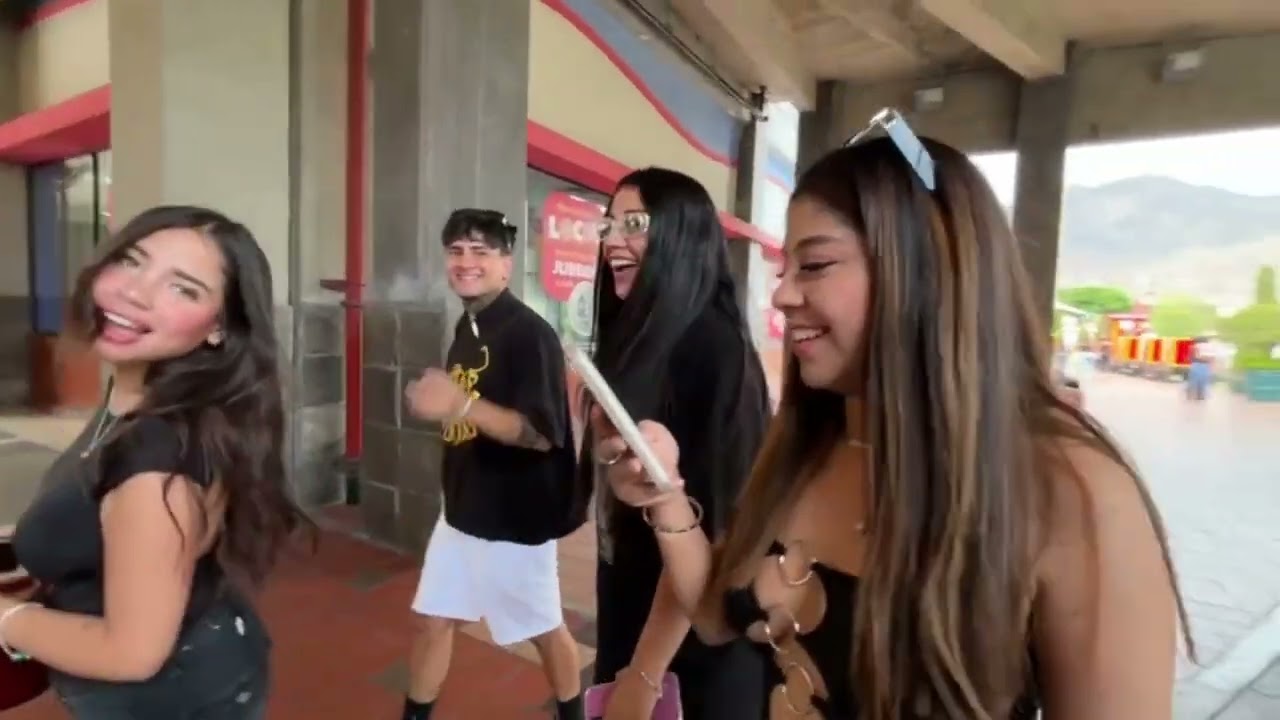 ZULLY VUELVE A PLAZA NORTE