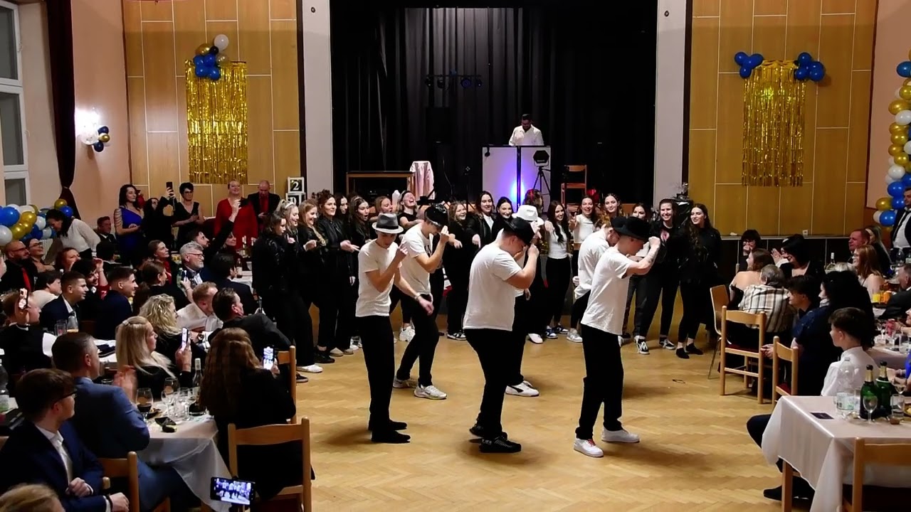 Stužkovací ples 4. ZL