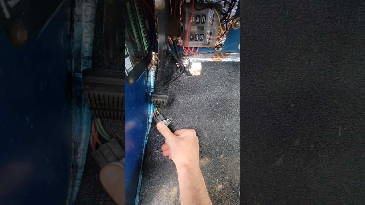 Auto Manufacturers Ruined This Amazing Truck Feature