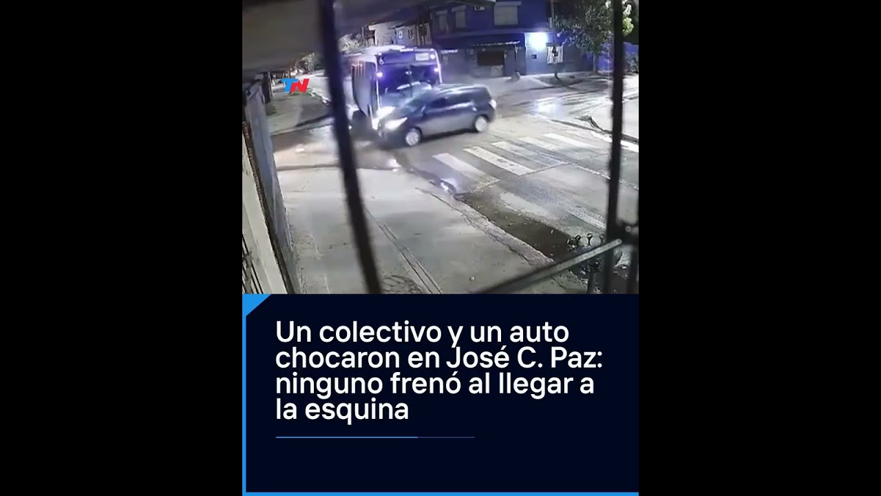 Un colectivo y un auto chocaron en José C. Paz: ninguno frenó al llegar a la esquina