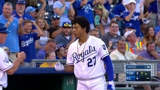 TOR@KC: Mondesi scores Orlando on a triple to right