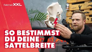 Sattelbreite beim Fahrrad ermitteln » Sitzknochenabstand selber messen mit (Well)pappe