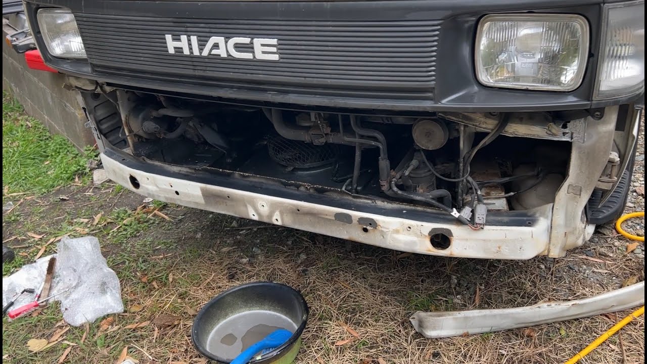 100系　ハイエース のレストア　フロントスカートの交換　１００系ハイエース　旧車　restore
