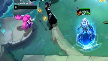 I was 2HP but then I hit Ultimate Ezreal! TFT Set 8.5