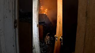 He Went Into a Burning House… Then He Heard a Meow 🐱🔥