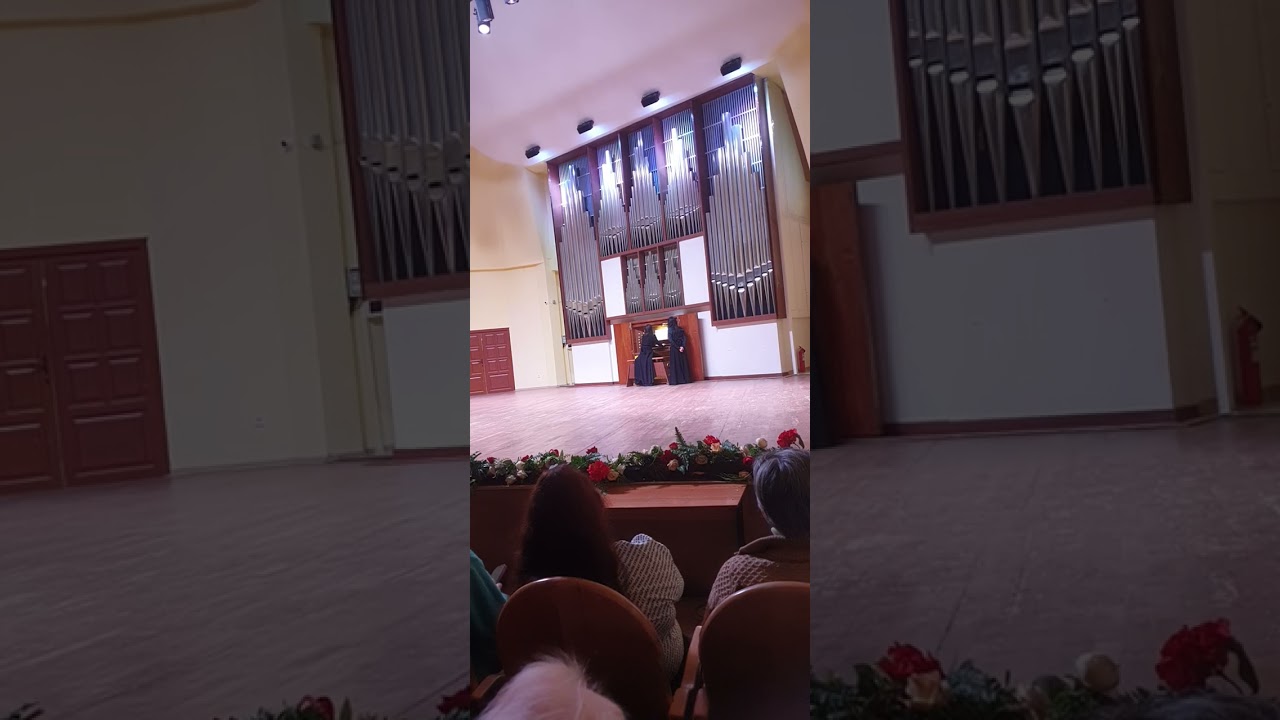 J.S.Bach- Prelude&fugue h-moll BWV.544