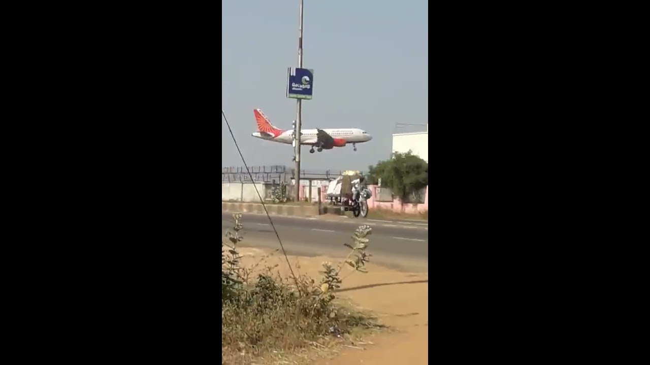 Trainer flight landing at Tiruchirapalli airport