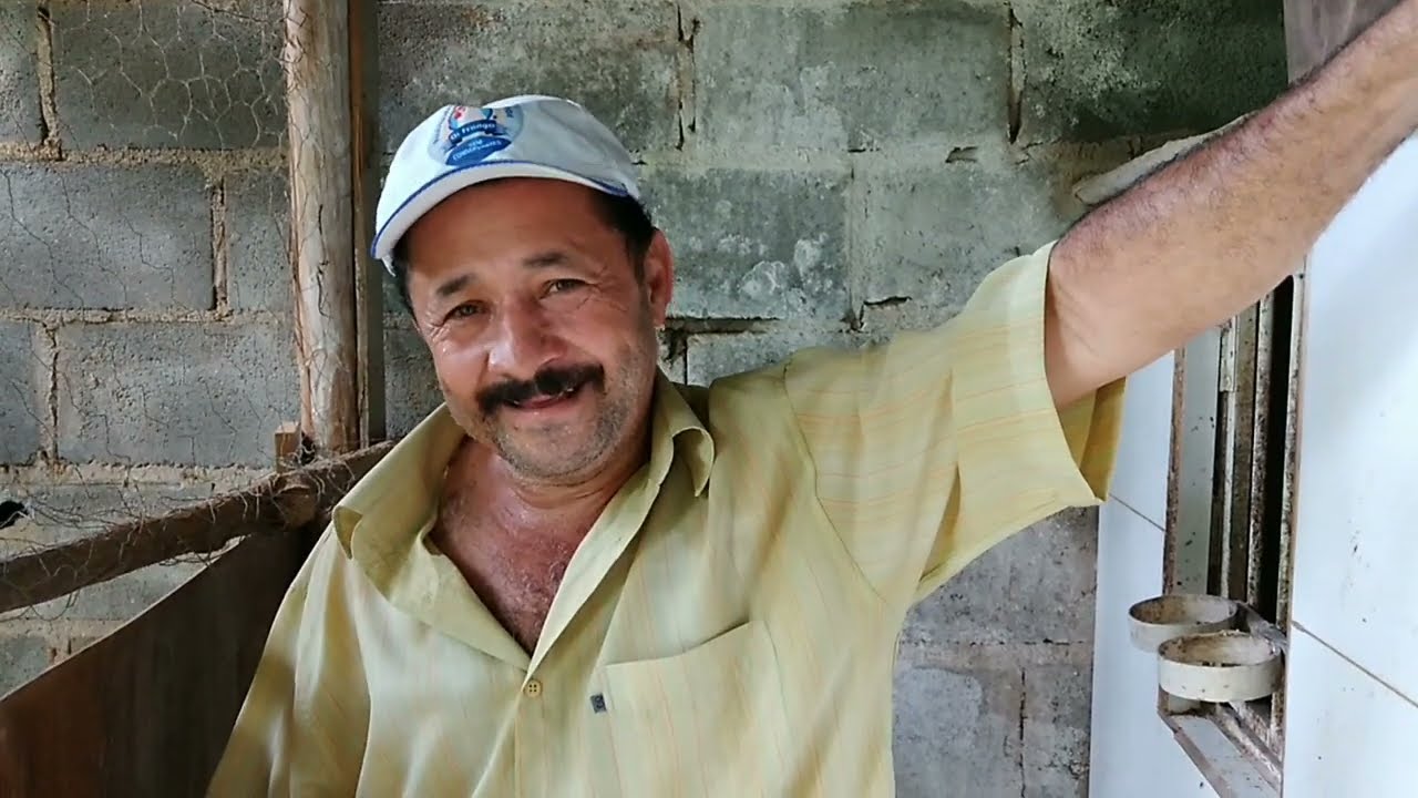 Visita a cocheira do tiririca, as Aves estão lindas .