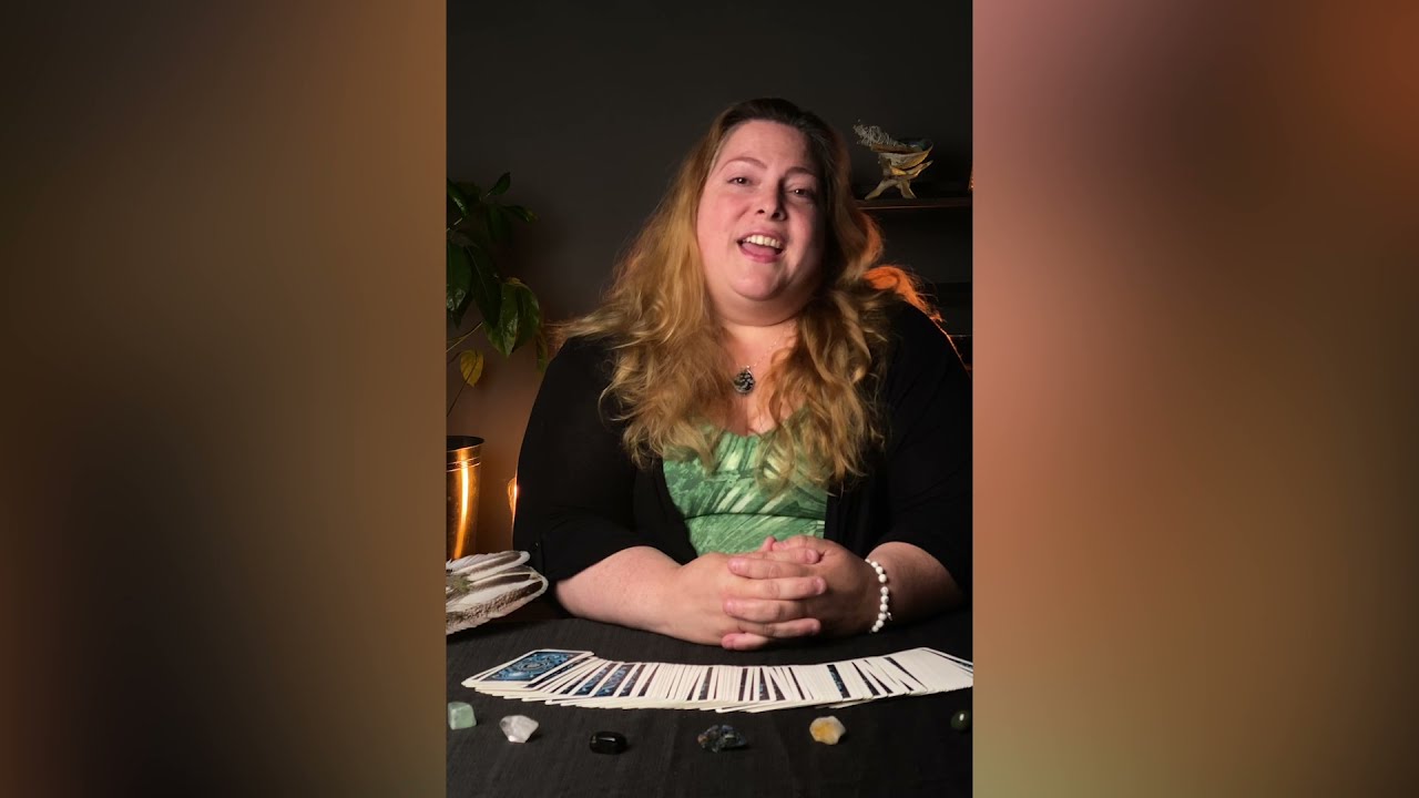 Spiritual Insights With Lisa_Intuitive Empathic Tarot Reader