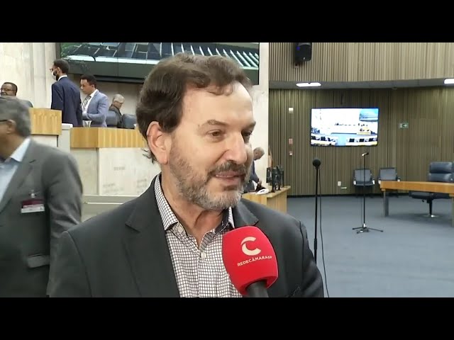 Vereadores discursam sobre temas livres em Sessão Plenária na Câmara de SP