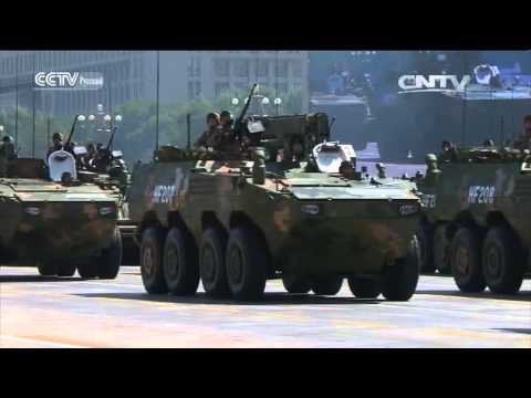 На плацу — колонна техники тылового обеспечения