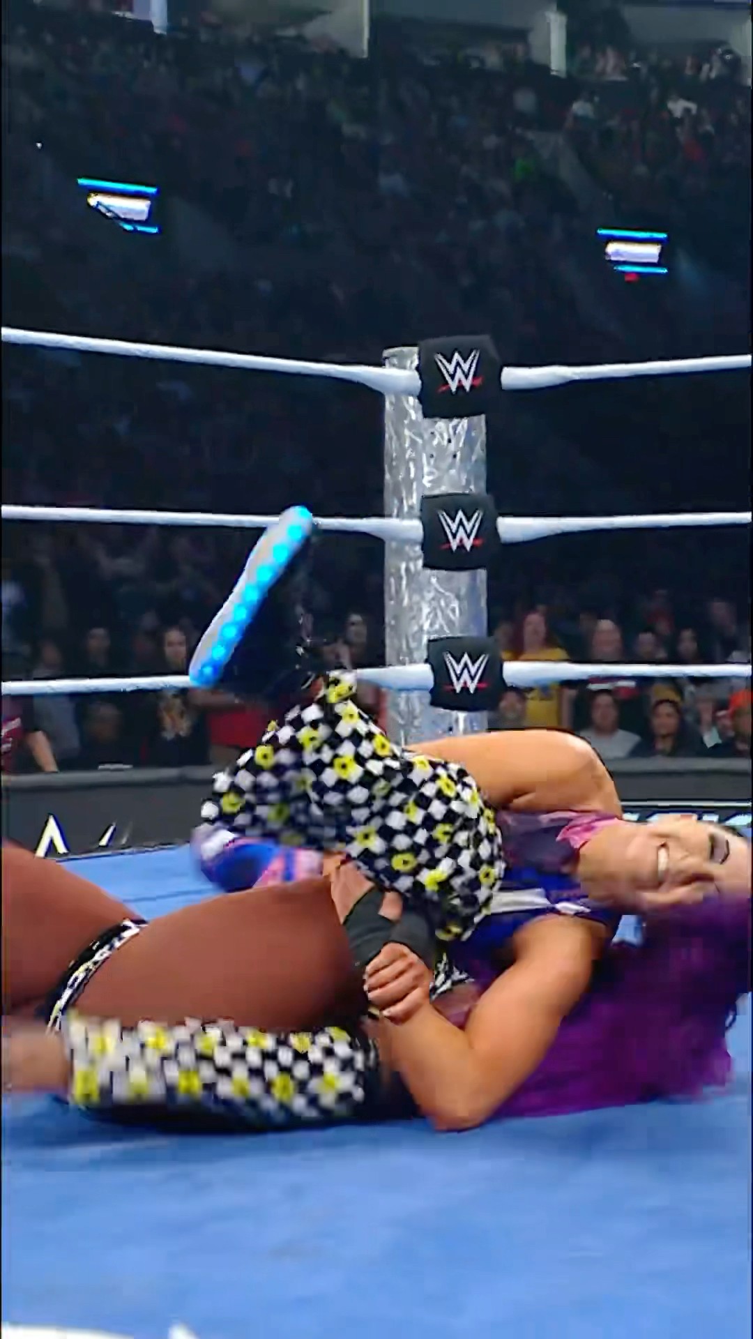 Bayley goes one-on-one with Tiffany Stratton for the WWE Women's Title TONIGHT on #SmackDown! ?