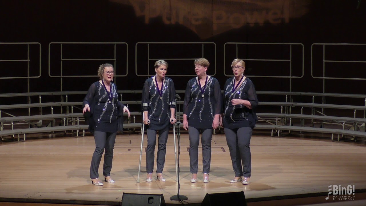 New LinQ – The 59th Street Bridge Song (Show of the Champions)
