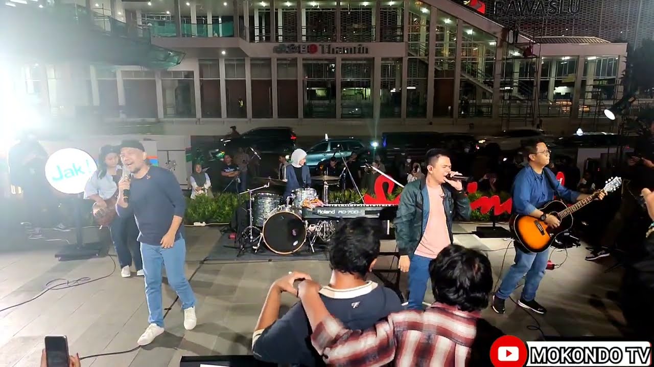 Base Jam - Bukan Pujangga | Live Konser Musik Di Anjungan Sarinah 2022