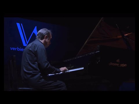 Mikhail Pletnev plays