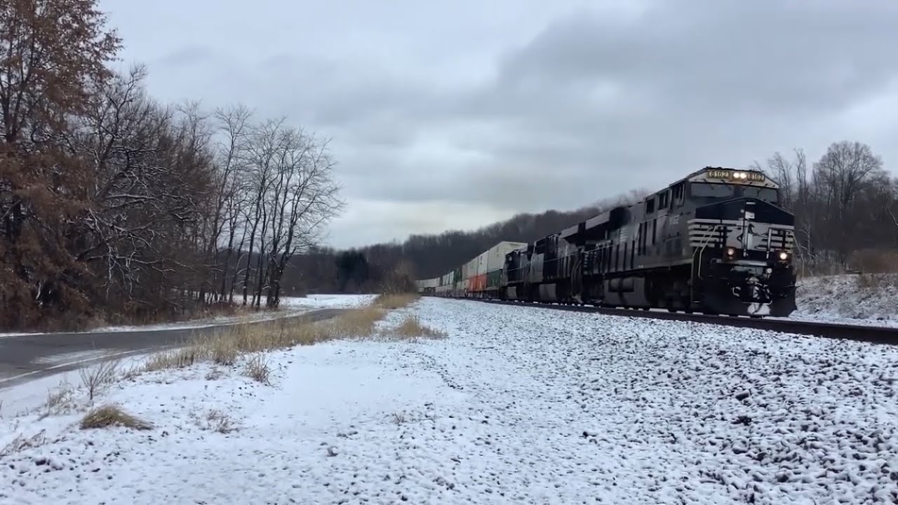 Norfolk Southern Intermodal Train In Enon Valley PA YouTube