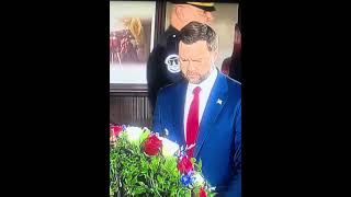 VP JD Vance Lays Wreath at Lindsey Graham’s Coffin #jdvance #lindsaygraham