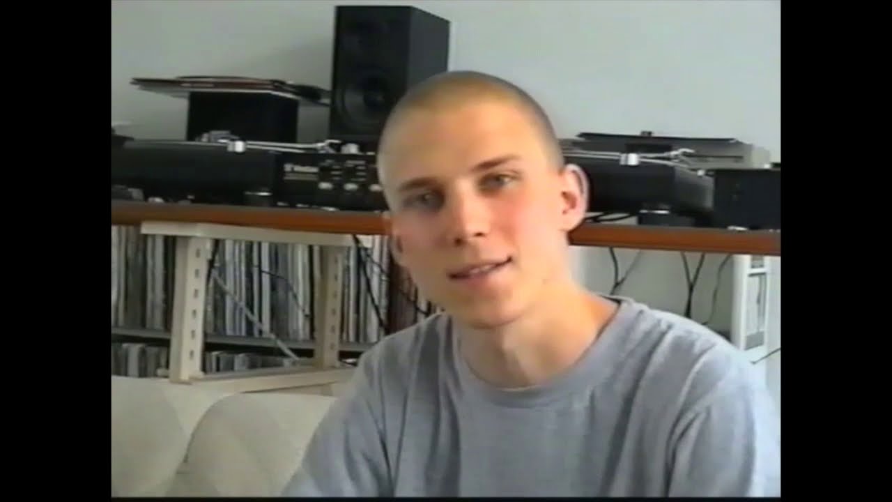 DJ DYSFUNKSHUNAL Showcase in TABLIZED Vidéo (2002)
