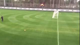 Eren Derdiyokun Antremanda Attığı Falsolu Korner Golü