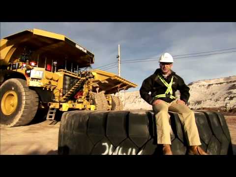 Yan CÃ´tÃ©, chef ingÃ©nieur services miniers, ArcelorMittal Mines Canada, invite les ingÃ©nieurs miniers, ingÃ©nieurs gÃ©ologues, gÃ©ologues et techniciens miniers avec ou sans expÃ©rience Ã  se joindre Ã  la compagnie miniÃ¨re pour vivre les dÃ©fis et les rÃ©compenses qui se trouvent Ã  Fermont -- et partout au monde ! ArcelorMittal cherche des gens qui veulent apprendre, gagner de l'expÃ©rience et relever des dÃ©fis. Si vous avez le goÃ»t de transformer l'avenir, visitez transformerlavenir.com.