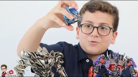 The iGen Reviews 4EVER Prime 2.0 Transformers Optimus Prime