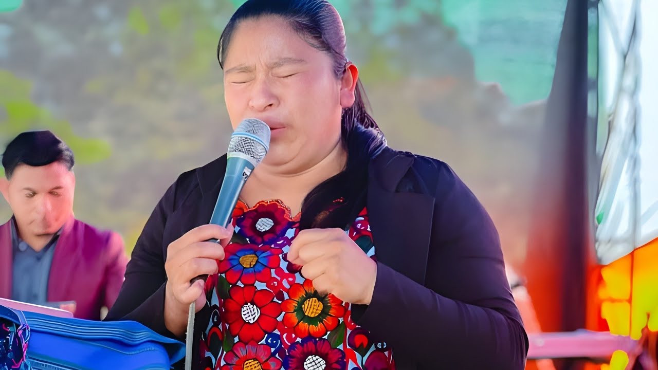 MARIA DE AILON MINISTRANDO COROS DE ADORACION EN VIVO