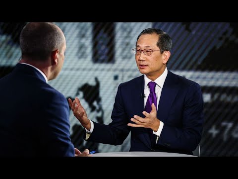 Carlyle Group CEO Kewsong Lee Does Deals in Asia in a Remote PE World -  YouTube