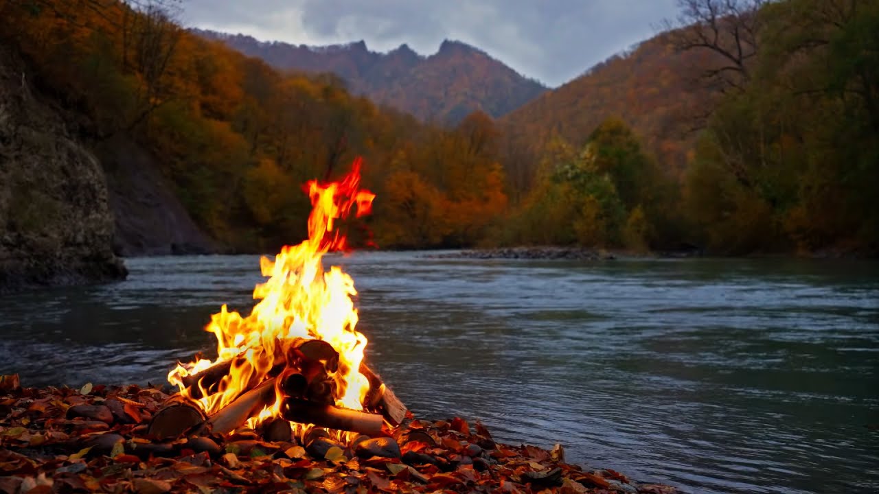 🔥Cozy Riverside Campfire at Night with Calm Water Ripples and Warm Fire Crackle Ambience.