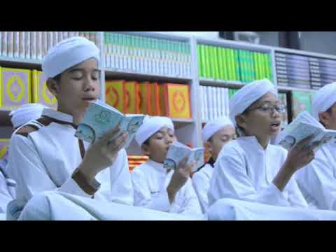 Reading of Ratib Al Haddad Al Bahjah Cianjur