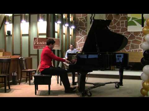 Jean-Philippe Sylvestre lors du concert annuel de l'Académie de piano Georges Bolte 2013