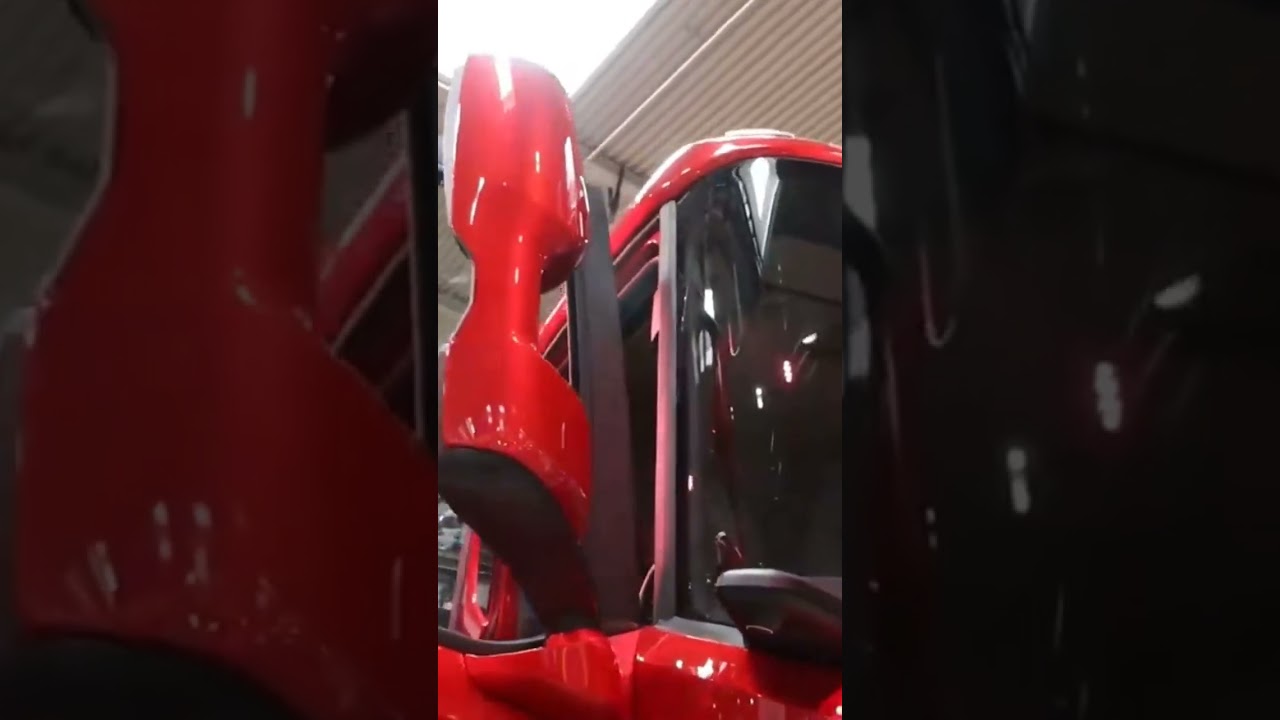 Грузовик DAF XFC 480 FAD на выставке IAA TRANSPORTATION 2024 в Ганновере, Германия. Motor Generat...