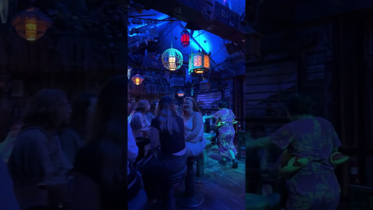 Nautilus ordered at Trader Sam’s, you go under water! 