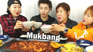 욱's 먹방) 매콤한 쭈꾸미 볶음에 막걸리 한 잔 & 설 모둠전ㅣSpicy Stir jjukkumi & Makgeolli ㅣ Mukbang(Korean Eating Show)