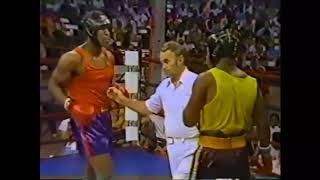 Mike Tyson Against Winston Bennet Amateur Fight