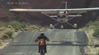 1975 Cessna A150M vs. 1984 Honda XR350 (Iron Eagle Dirt Bike vs. Plane Race)