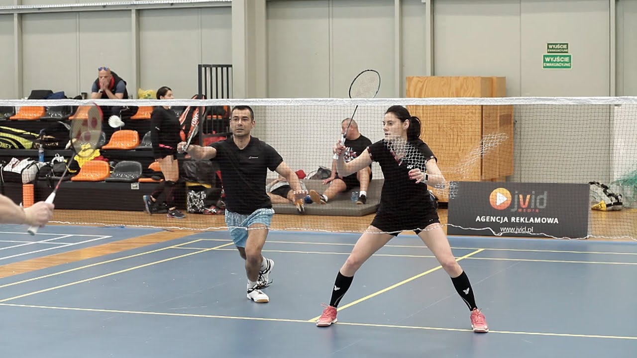 BADMINTON MASTER PUCK YouTube