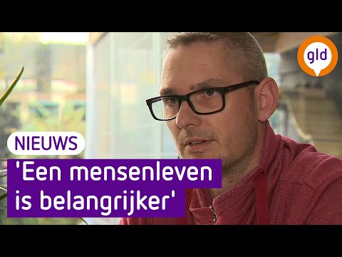 Heldendaad op A28 gefilmd: Henry stopt auto met onwel geworden bestuurder
