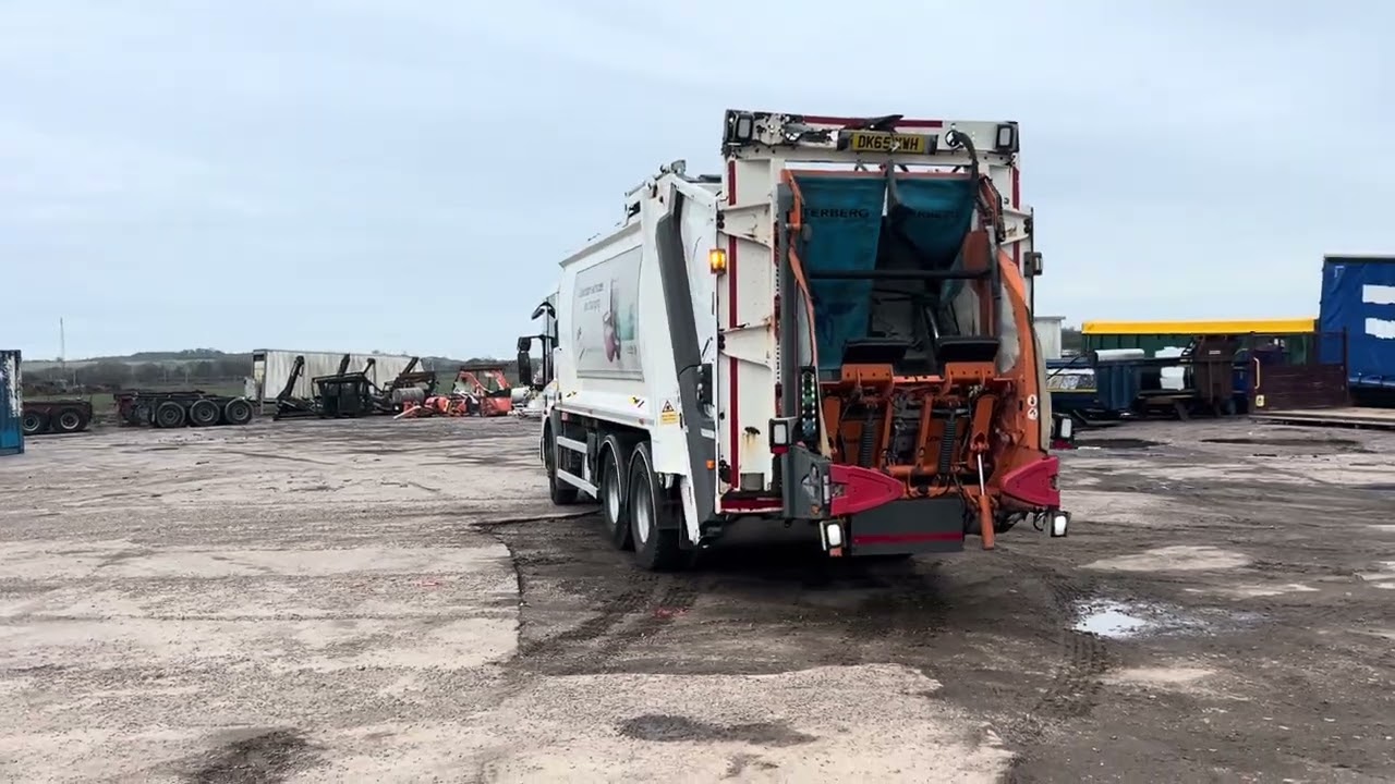 2015 Mercedes Econic 2630 6x4 Refuge Truck, Entered into J Lloyd