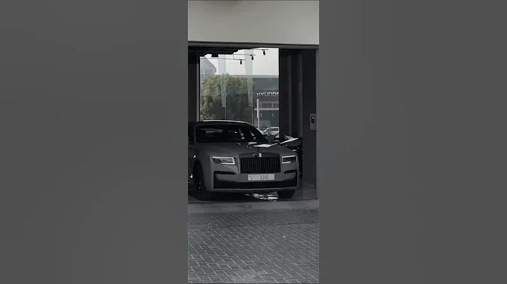 Luxury Life🤑💗💸 #billionaire #trending #viralvideo #shorts #luxury #car #money #motivation #luxurycar