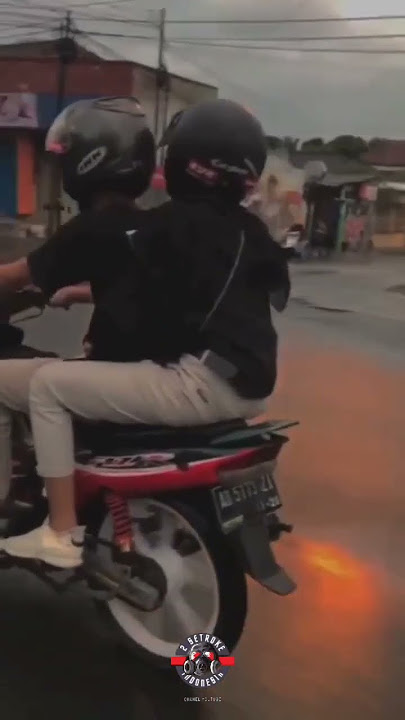 setory wa fiz r keren.#2stroke #fizrmodifikasi #youtubeshorts