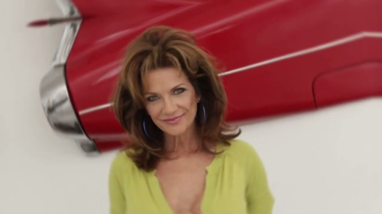 deauxma robin biography age weight hieght body size net worth outfit idea plus s