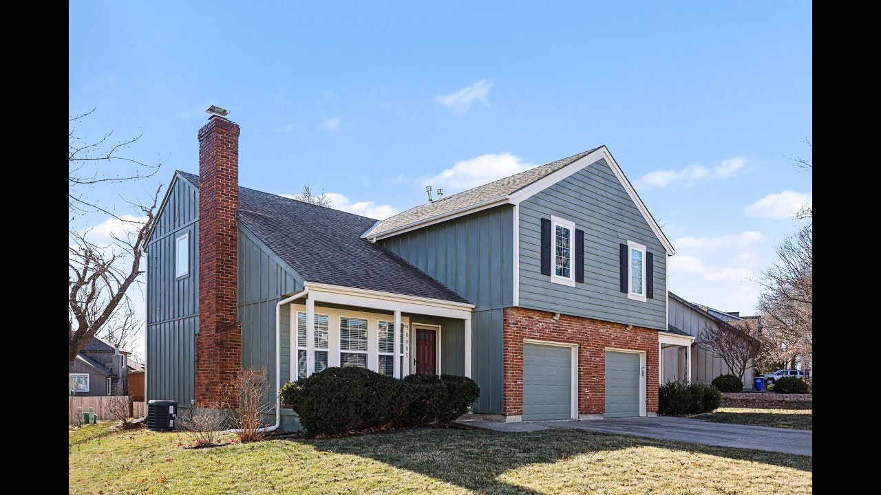 10905 W 115th Street, Overland Park, KS 66210