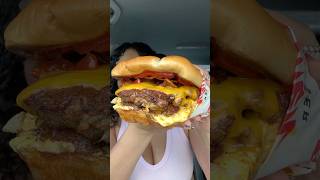 Trying Killer Burger. have you tried it yet? #houstonfood #eatwithme #foodsounds #asmreating