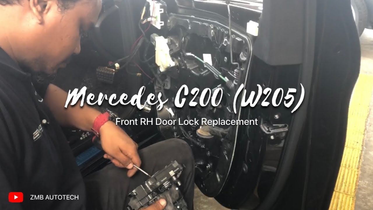 Mercedes C200 - W205 | Front RH Door Lock Replacement