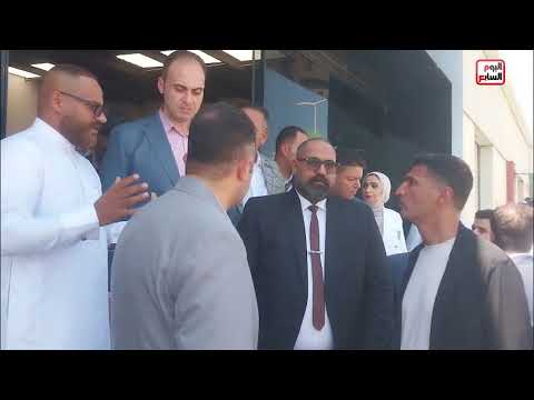 وزير الصناعة يستمع لطلبات المستثمرين خلال زيارته لدمياط ويؤكد دعمنا مستمر